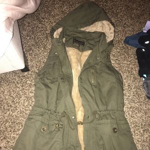 Green vest, never worn